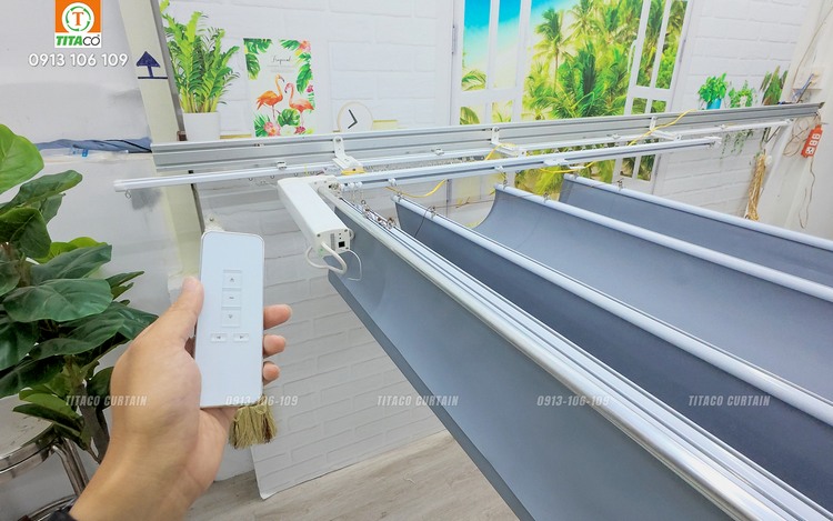 Màn tự động, Rèm điều khiển từ xa (động cơ rèm chính hãng) Màn tự động, Rèm điều khiển từ xa (động cơ rèm chính hãng)
