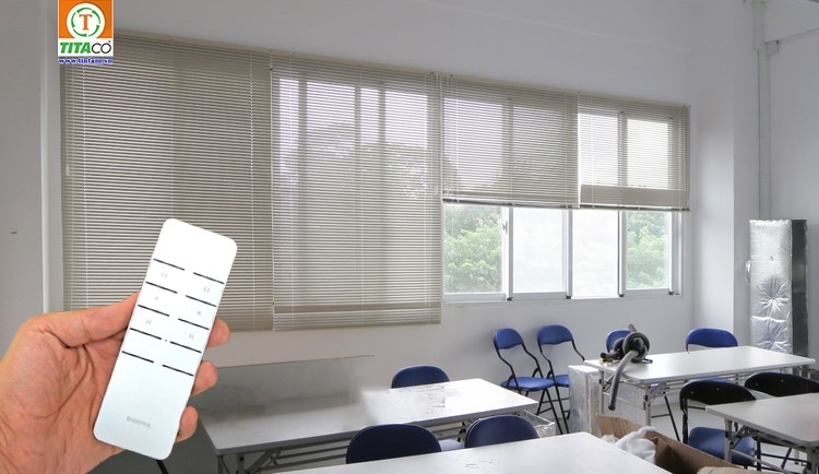 Màn tự động, Rèm điều khiển từ xa (động cơ rèm chính hãng) Màn tự động, Rèm điều khiển từ xa (động cơ rèm chính hãng)