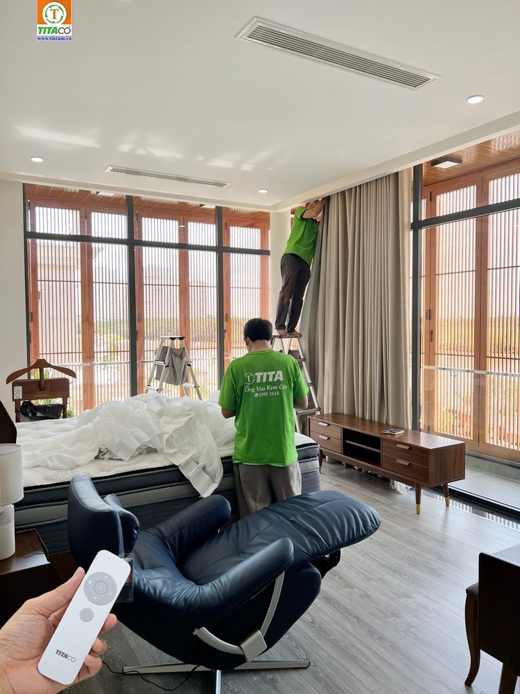 Màn tự động, Rèm điều khiển từ xa (động cơ rèm chính hãng) Màn tự động, Rèm điều khiển từ xa (động cơ rèm chính hãng)